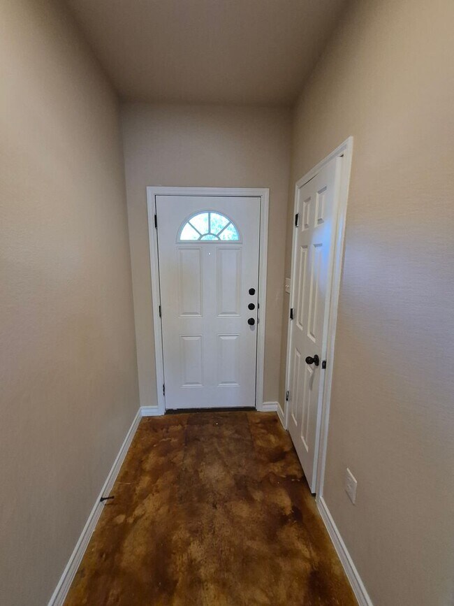 Building Photo - 6315 Attucks Ln