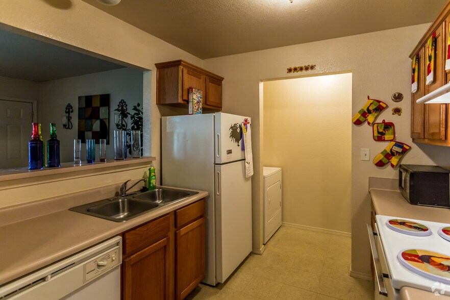 Kitchen Cabinets Jackson Tn chapel ridge jackson (tn) rentals - jackson, tn | apartments Kitchen Cabinets Jackson Tn chapel ridge jackson (tn) rentals - jackson, tn | apartments