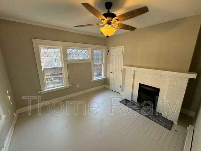 Building Photo - 605 Hammond St