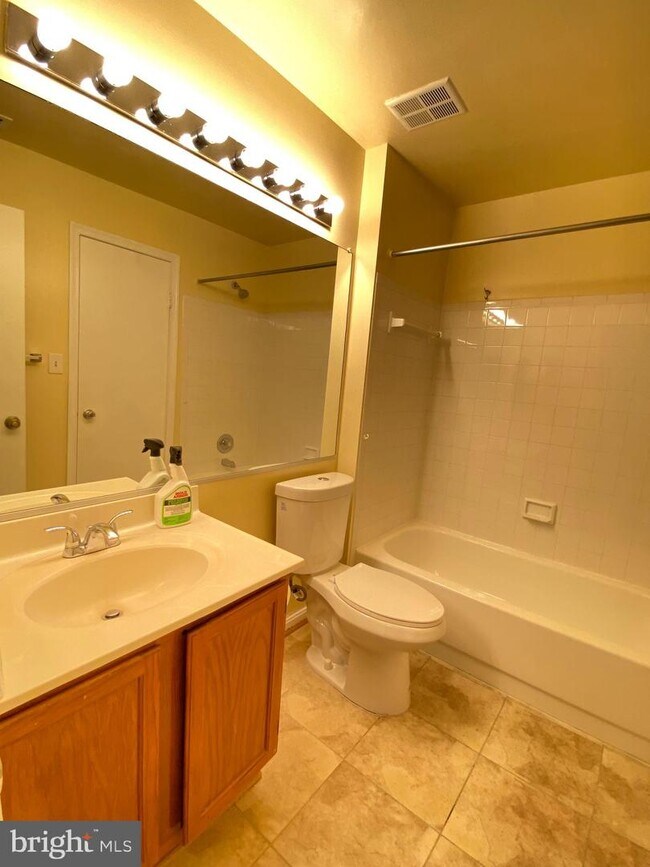 Building Photo - 13601 Winterspoon Ln