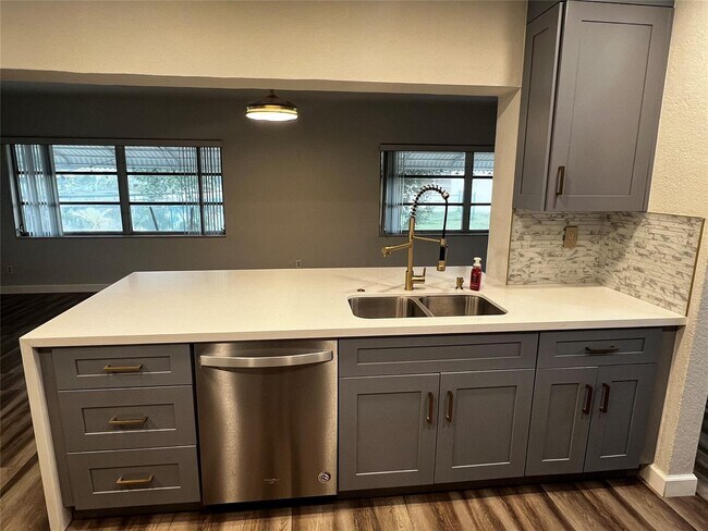 Foto del edificio - 9602 NW 72nd St