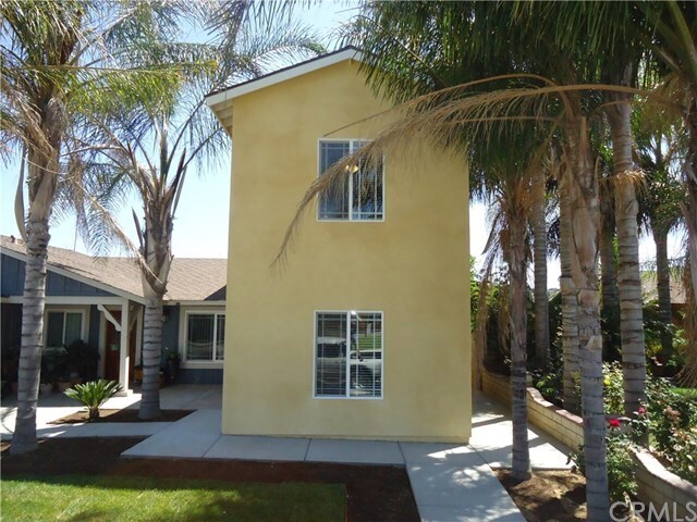 Building Photo - 6156 De La Vista