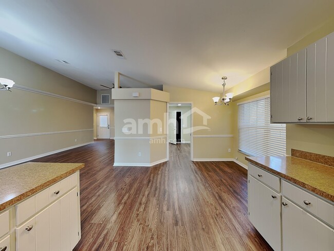 Building Photo - 6109 Cacao Dr