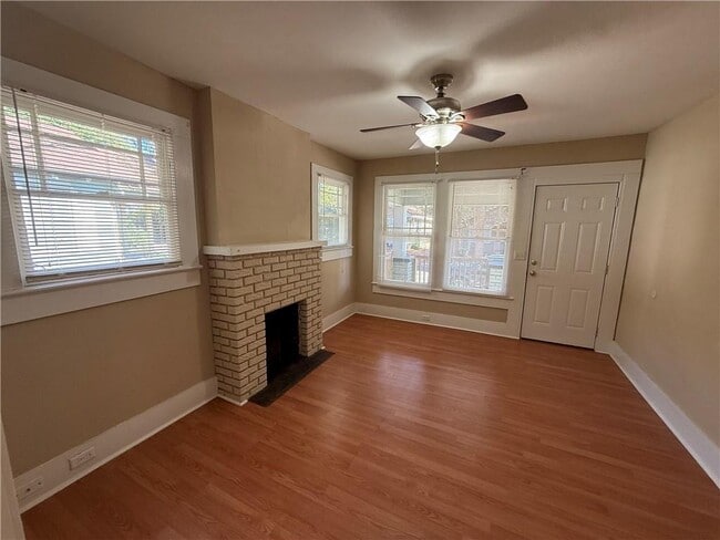 Building Photo - 135 N Carlen St