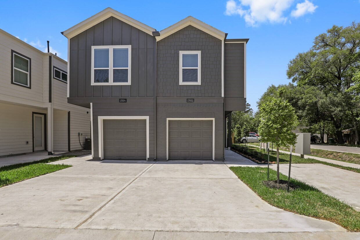 Foto principal - 13506 Axel Ln