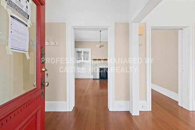 Foto del edificio - 627 61st St, Oakland