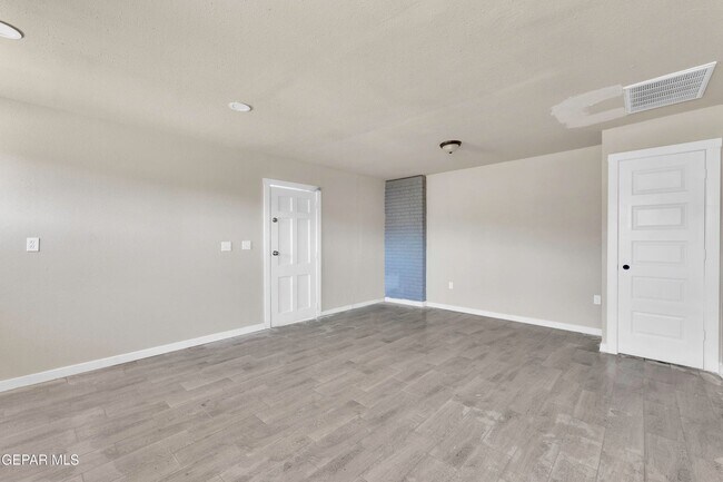 Foto del edificio - 8827 Mt Elbert Dr