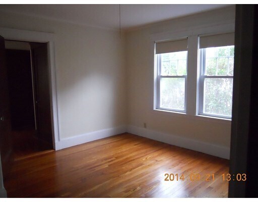 Building Photo - 33 Springfield St