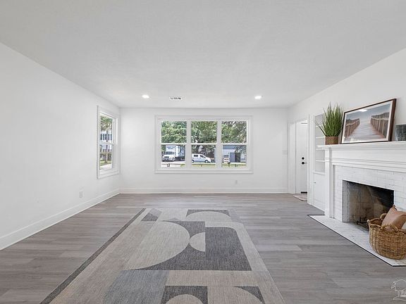 Foto del edificio - 908 E Lee St