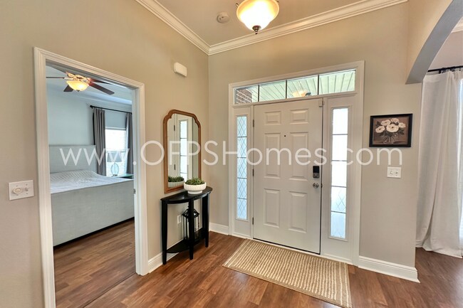 Foto del edificio - South Crestview 3/2 Available 8/1