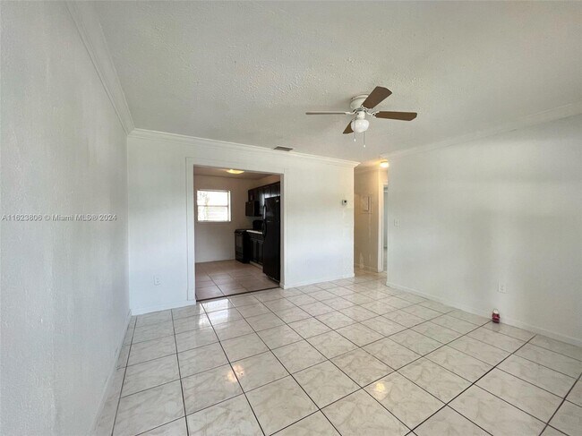 Foto del edificio - 2401 NW 15th St
