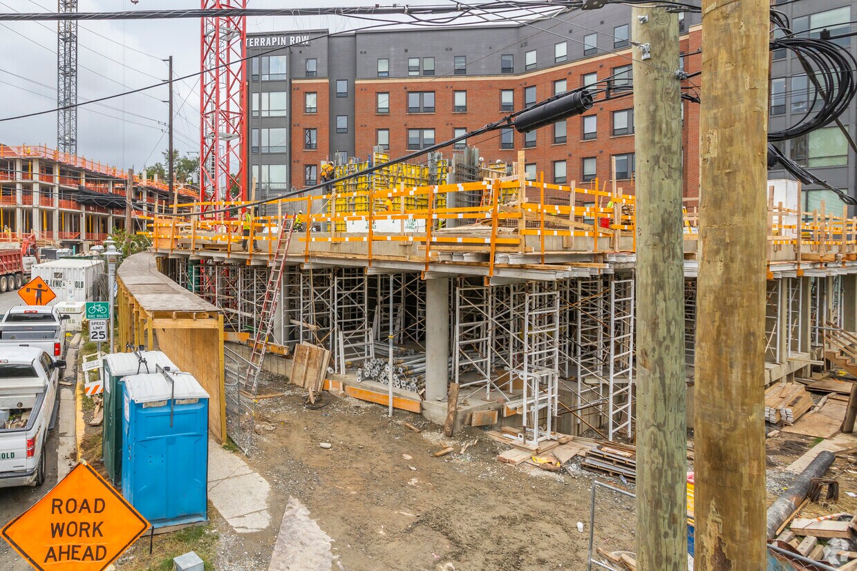 Aspen Heights College Park Apartments in College Park, MD