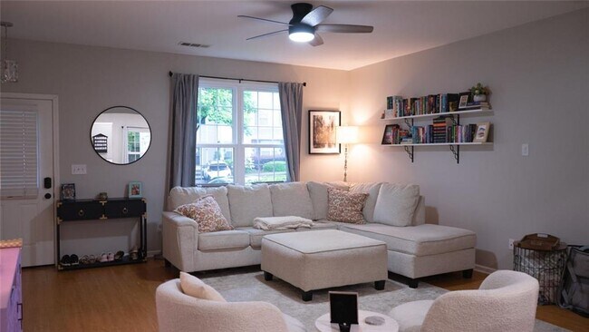 Foto del edificio - 10900 Wittenridge Dr