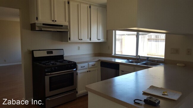 Foto del edificio - 4 br, 2 bath House - 1367 Garfield Place