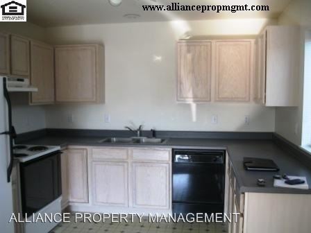 Primary Photo - 701 Mantle Dr