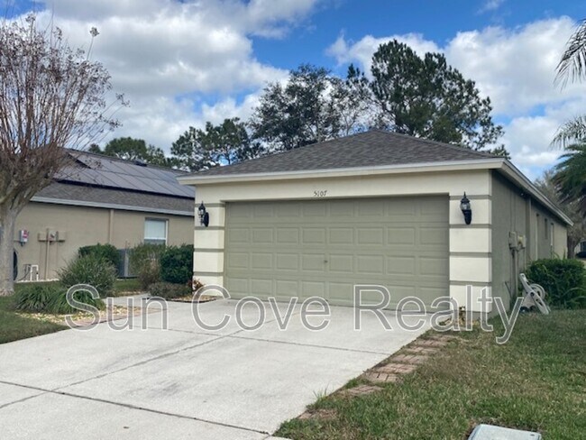 Building Photo - 5107 Gato Del Sol Cir