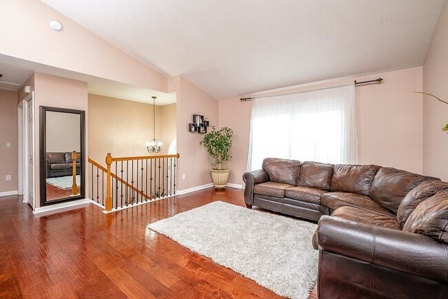 Foto del edificio - 1380 Stonechris Dr