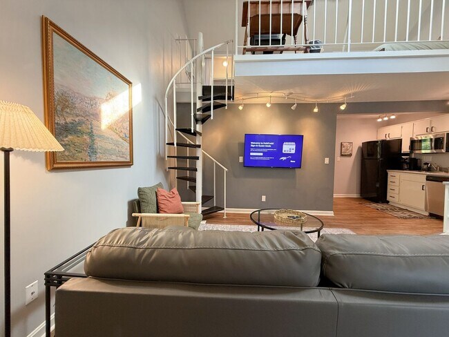 Foto del edificio - 2738 Brownsboro Rd