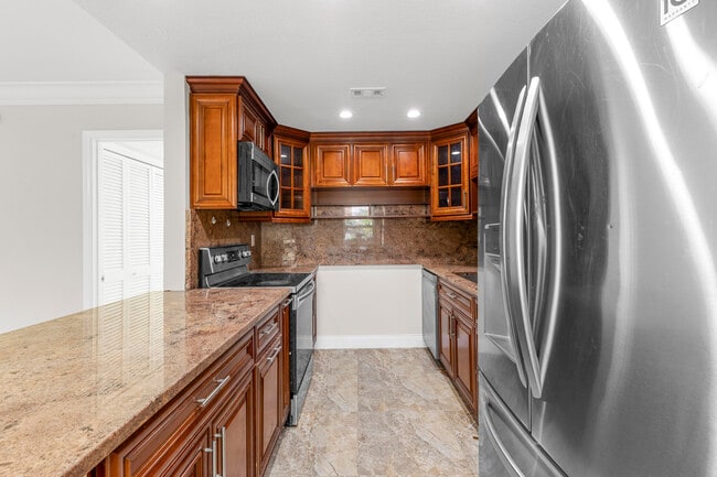 Foto del edificio - 111 Lake Ave