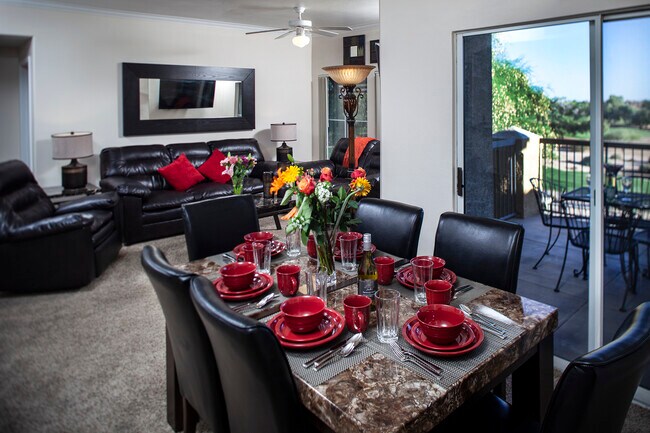 Comedor - 8275 Bell E Rd