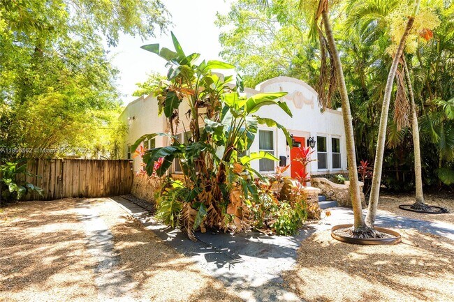 Foto del edificio - 86 NE 47th St