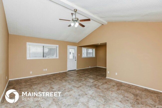 Foto del edificio - 617 Park Center Blvd