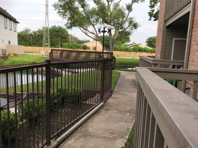 Building Photo - 2023 Gentryside Dr