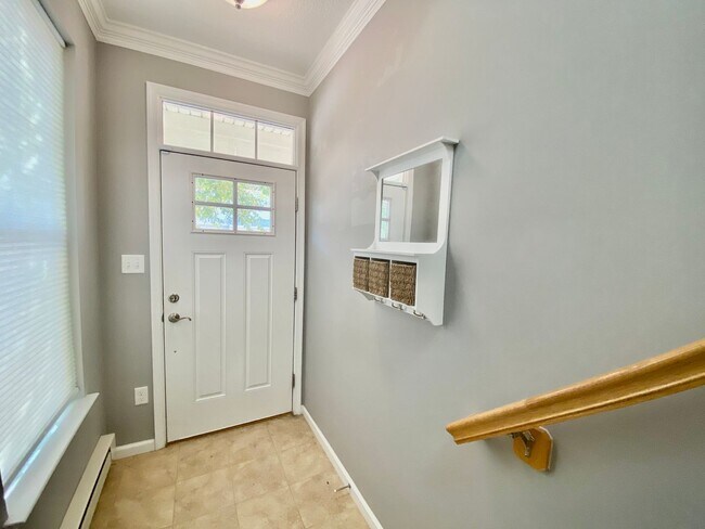 Foto del edificio - Spacious Condo - Waterfront Community - Av...