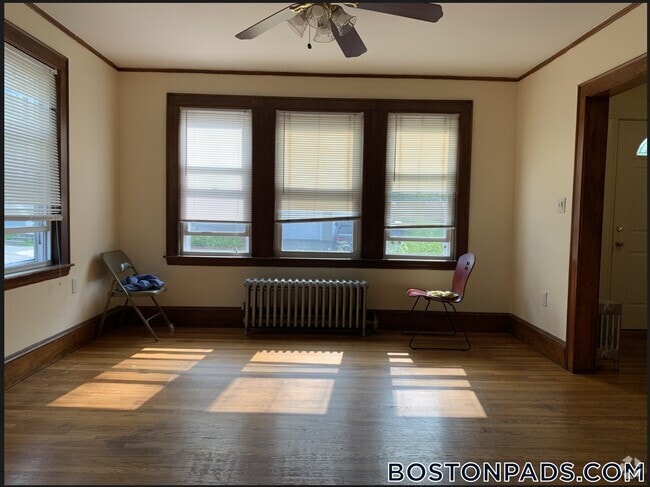 Building Photo - 178 Calumet St