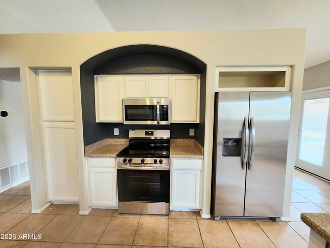 Foto del edificio - 2545 E Granite View Dr