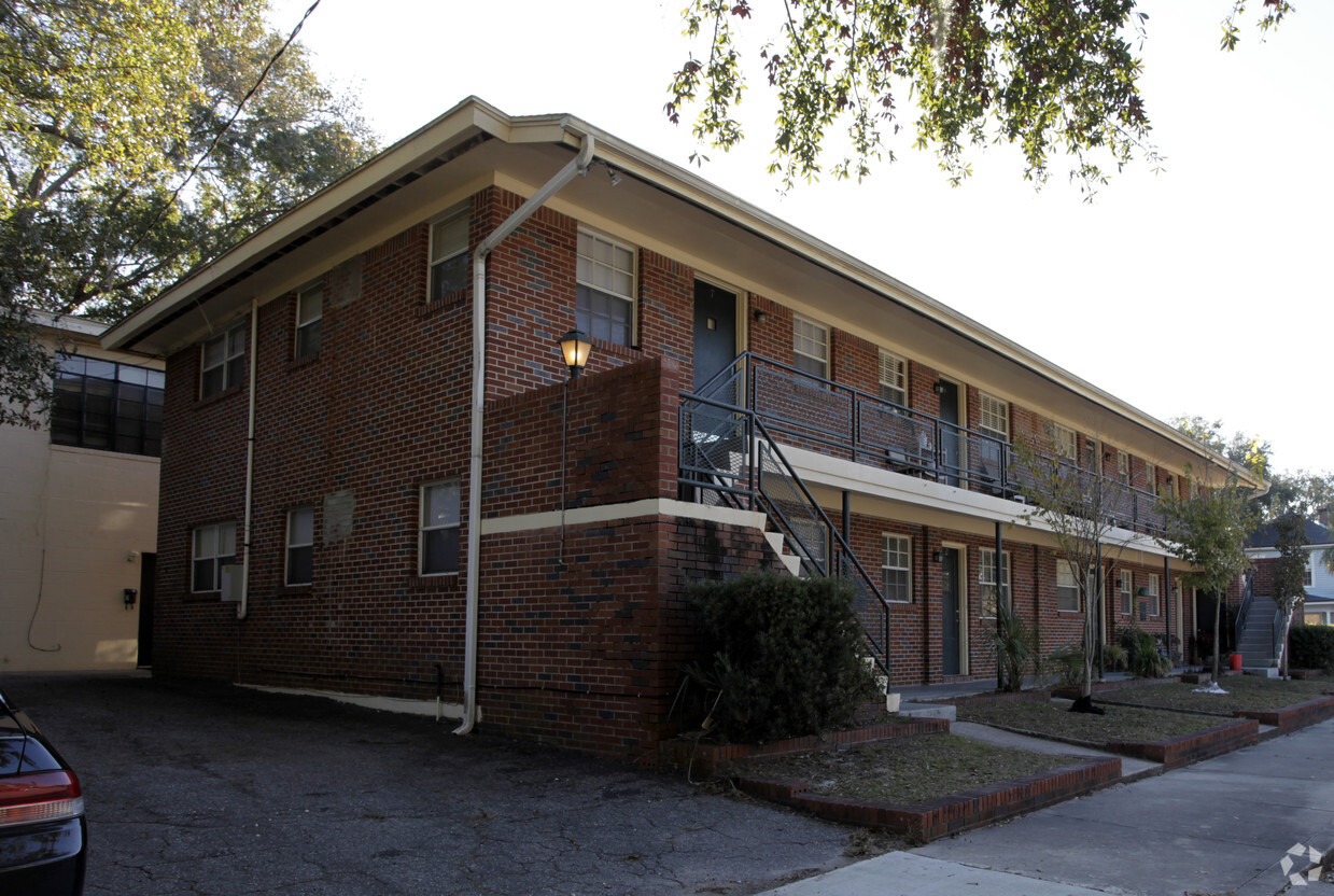 Building Photo - Larue Apartments