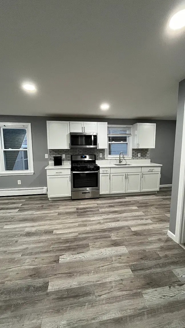 Kitchen Living Room - 89 3rd St