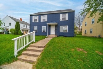 Building Photo - 2912 Ruhl Ave