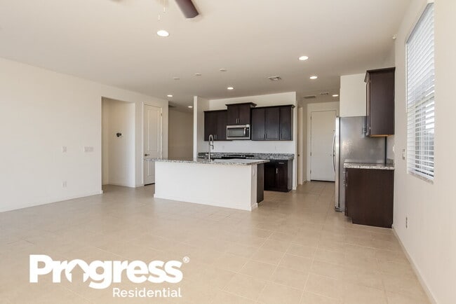 Building Photo - 11010 W Luxton Ln