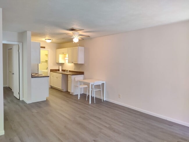 Building Photo - 110 Horizon River Dr