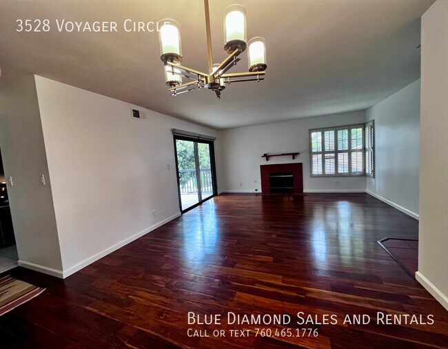 Building Photo - Recently Redone 2BR, 2Bath unfurnished Con...