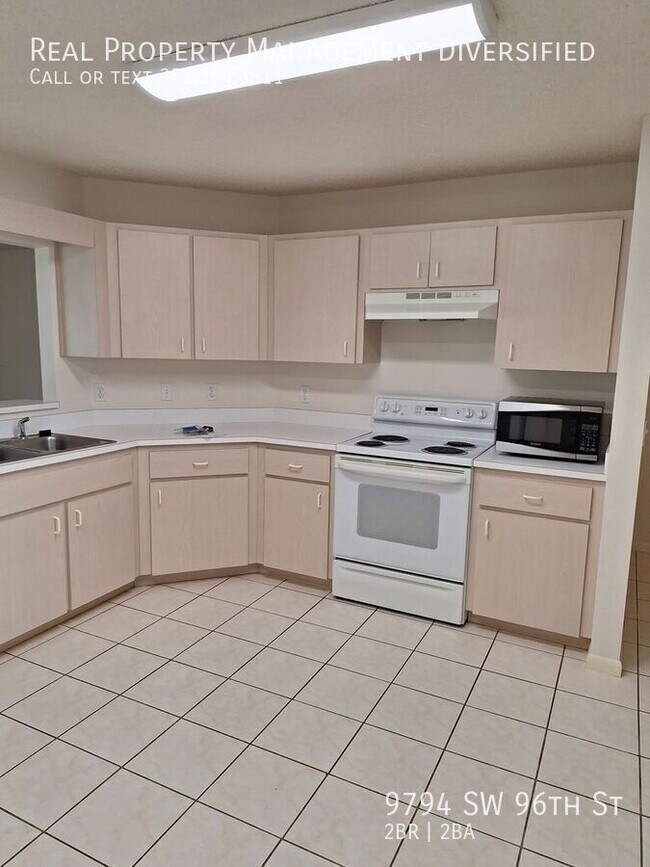Foto del edificio - 9794 SW 96th St