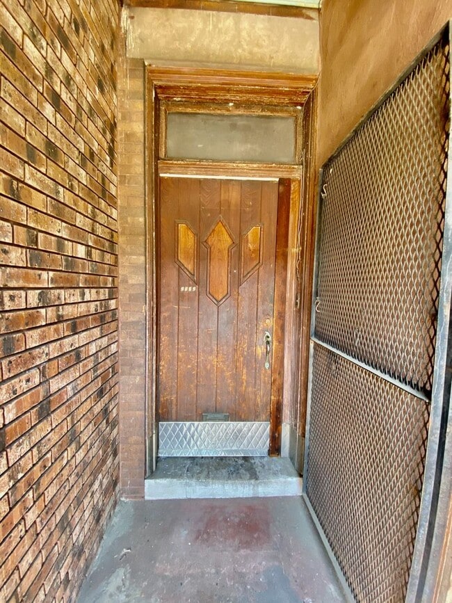 Photo - 2532 S Broad St Apartment