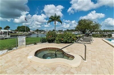 Foto del edificio - 150 Englewood Isles Pkwy