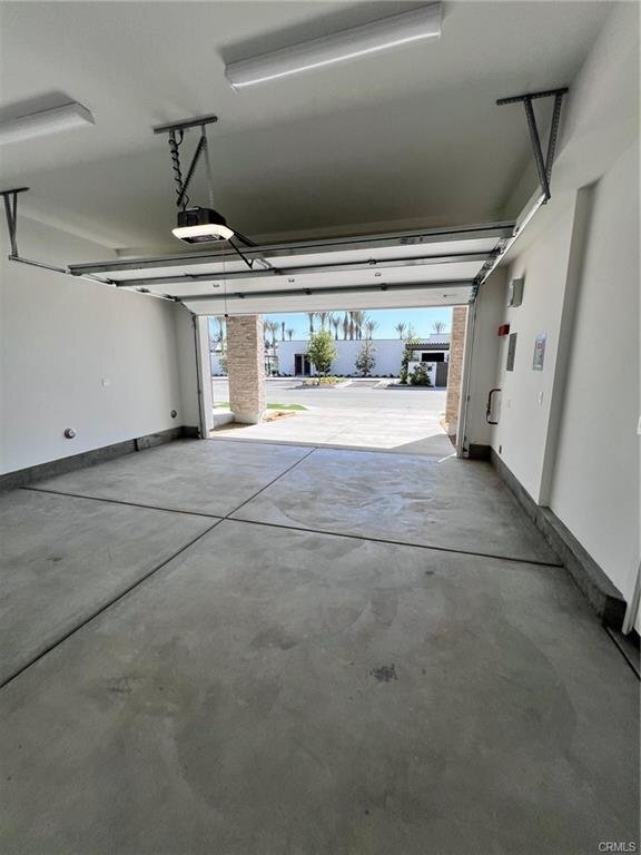 Building Photo - 190 Orange Grove, Lake Forest, CA 92630 - ...