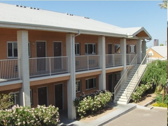 Building Photo - Horace Steele Commons