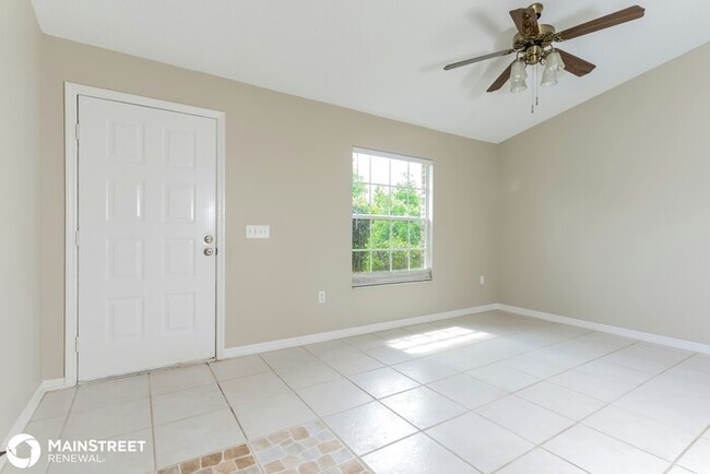 Building Photo - 2041 Claremont Dr