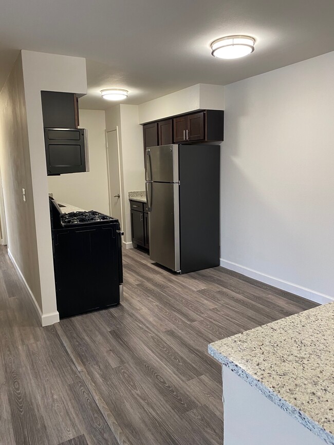 Cedar Plaza Apartments Apartments in Cedarburg, WI