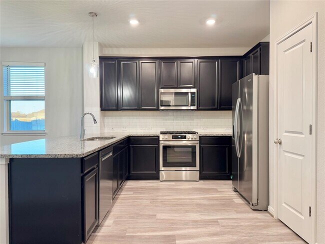 Building Photo - 5800 Livorno Cove