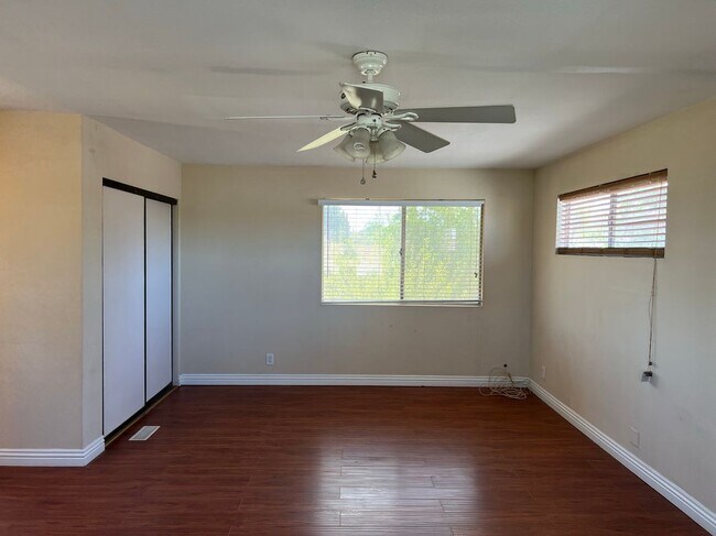 Foto del edificio - 14985 Genesee Rd