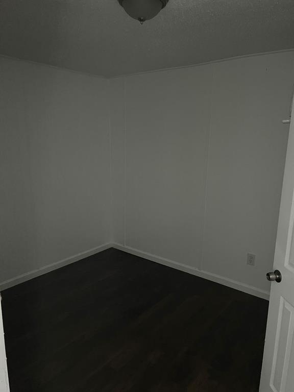 Foto del edificio - 527 W 8th St