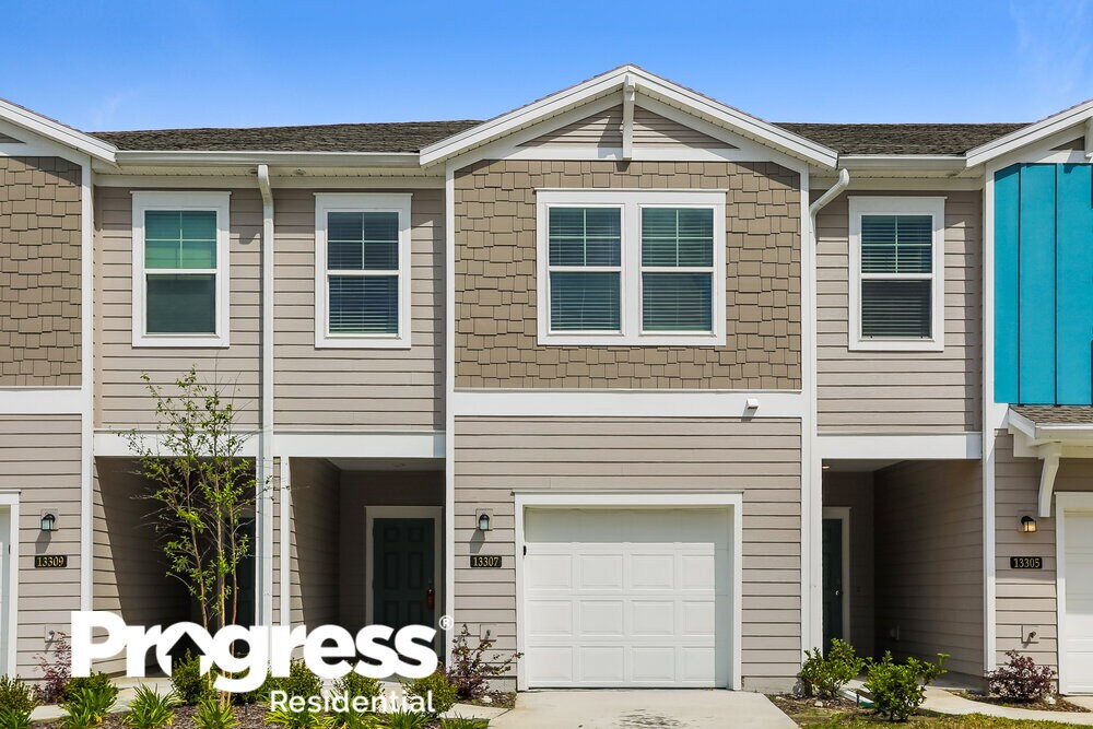 13307 Shore Grass Dr, Jacksonville, FL 32218 Townhome Rentals in