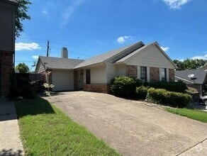 Building Photo - 3125 Grapevine Ln