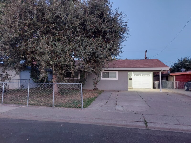 Primary Photo - 881 Casselman Dr