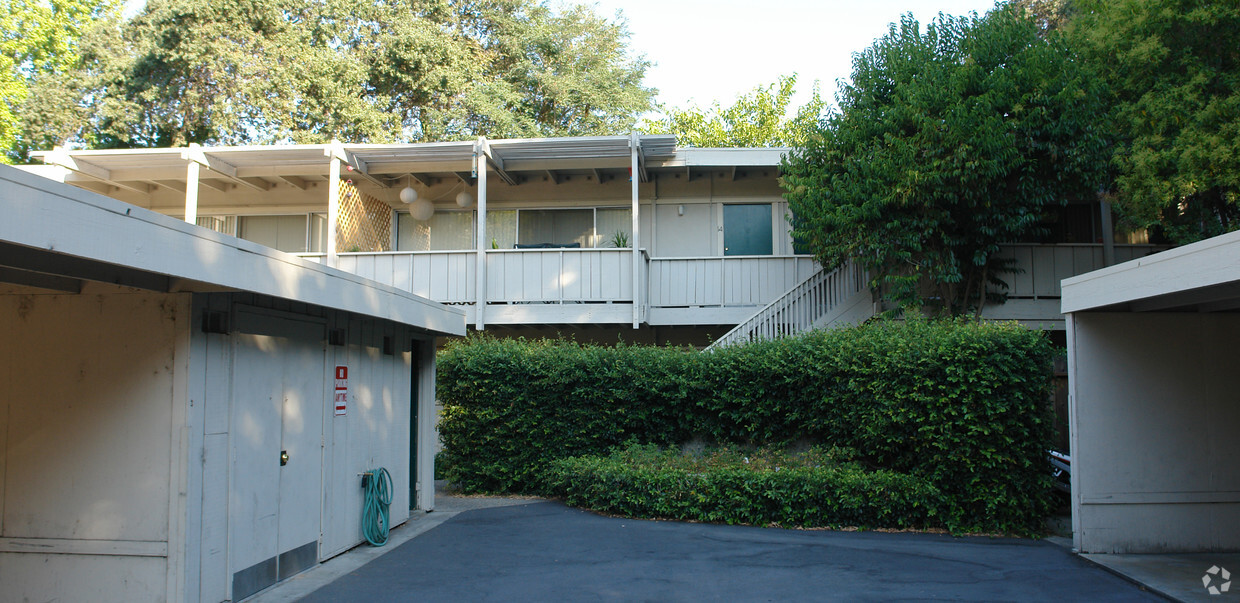 Building Photo - 1080 Ygnacio Valley Rd